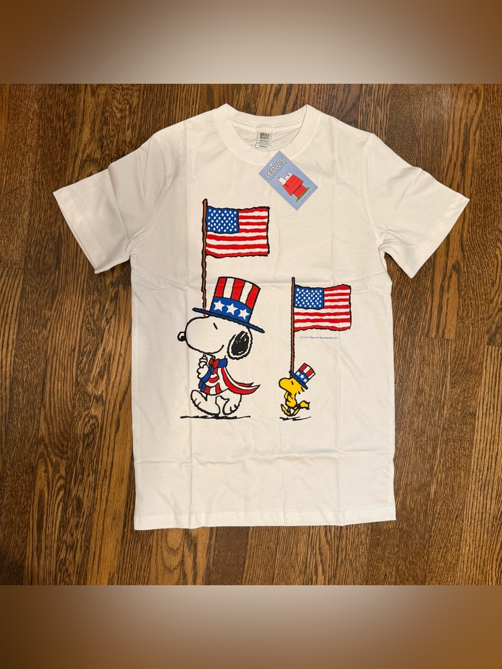 NWT! Peanuts Snoopy Patriotic 4th July Women’s or Men’s White T-shirt SMALL